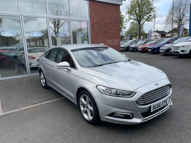 2016 (66) Ford Mondeo 2.0 TDCi Titanium Hatchback 5dr Diesel Powershift Euro 6 (s/s) (180 ps)