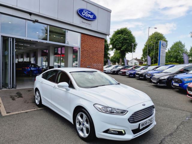 2016 (66) Ford Mondeo 2.0 TDCi Titanium Hatchback 5dr Diesel Powershift Euro 6 (s/s) (180 ps)